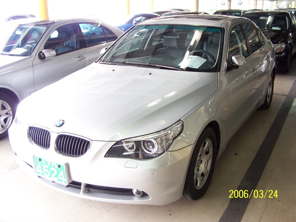 BMW NEW 520I (2004년식)