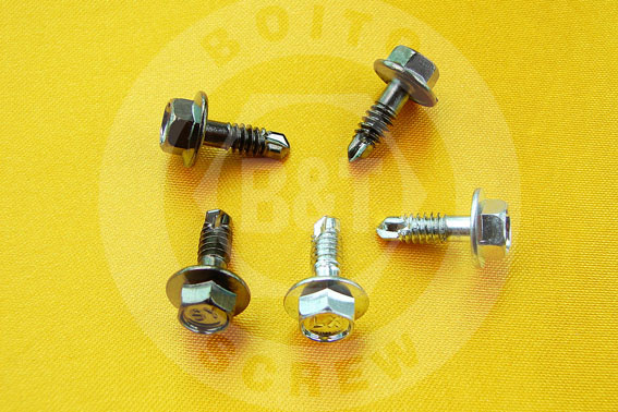 Self drilling screw