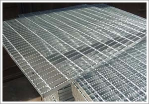 不锈钢丝网厂最低价供应不锈钢筛网，筛网系列产品