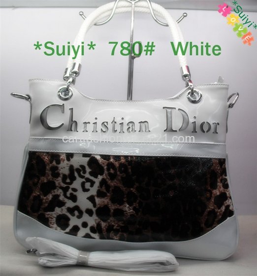 ladies handbags online in Hartford
