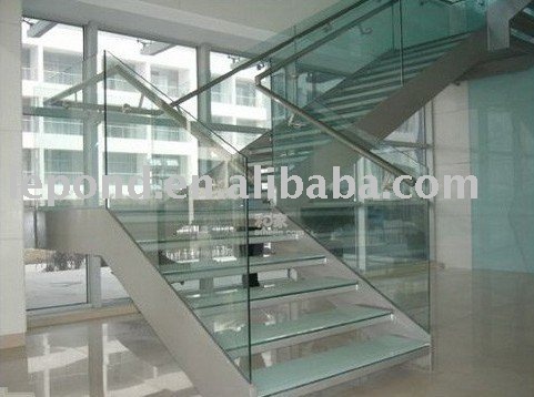 楼梯玻璃