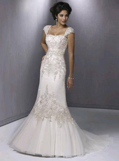 Romantic wedding dress