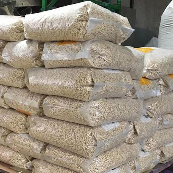 Bulk Supply Wood Pellets DIN PLUS ENplus A1 Wood Pellets Id 11763892