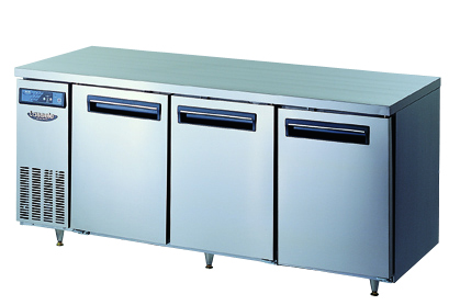 Undercounter Table Refrigerator / Freezer
