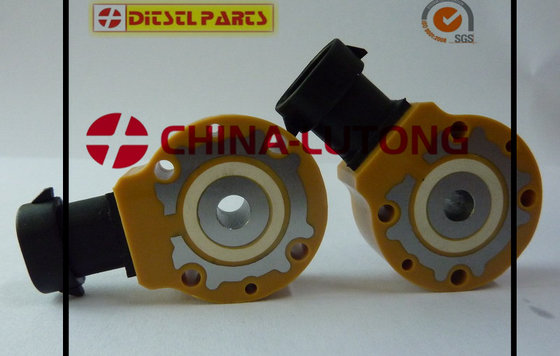 Chinese Top Quality Solenoid Common Rail for Cat C7,C9 Injector image 4