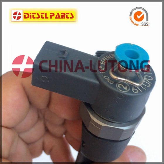 Common Rail Injector 6110701687 /0 445 110 190/0445110189 for Mercedes SPRINTER image 6 Common Rail Injector 6110701687 /0 445 110 190/0445110189 for Mercedes SPRINTER image 6