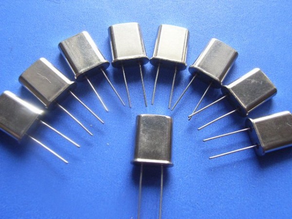 Crystal oscillator 001