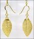 Japonica leaf earring(small)
