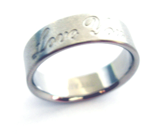 刻字戒指(Titanium Ring)