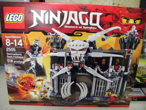 Lego 2505 on Lego Ninjago 2505 Garmadon S Dark Fortress   Monitor Trading Limited