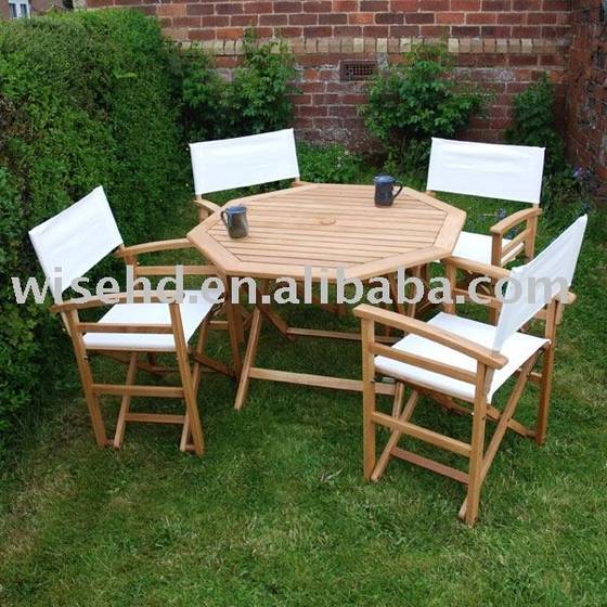 garden chairs and table