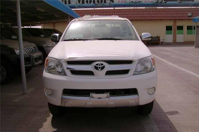 HILUX 2.5 PICK-UP 