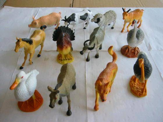 Large Plastic Farm Animal Toys