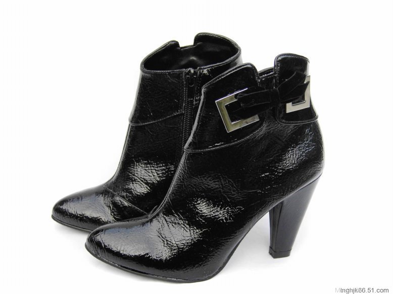08新款达芙妮女士短靴系列,全新上市特价中085011415 