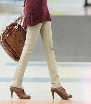 Lady’s Slim Pencil Pants Beige