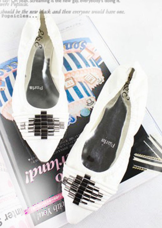 Vogue New Style Flats White