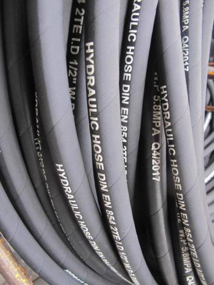 SAE100 R1 R2 R3 R4 R5 R6 R7 R8 R9 R12 R13 R15 Hydraulic Pipe Fitting Rubber Hose Assembly