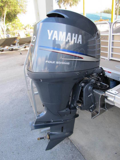 Ямаха 4 купить на авито. Yamaha f150. Лодочный Yamaha 150. Yamaha four stroke 150. Мотор Yamaha 150.
