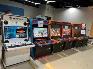 Wholesale games and: Arcade Machine and Arcade Console Board for Game Room
