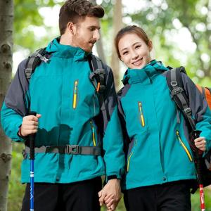 Wholesale winter jackets: Autumn and Winter Outdoor Jackets Men's and Women's Two-piece Three-in-one Plus Velvet Tooling Thick