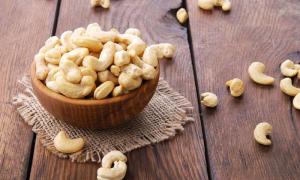 Wholesale Cashew Nuts: Ivory White W210 Cashew Kernels
