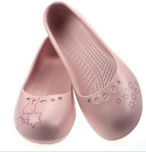 summer crocs for women