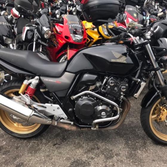 Honda cb 400 revo