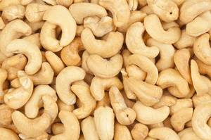 Wholesale nut: Cashew Nuts Pea Nuts