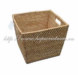 Wholesale handmade gift: Handicraft Square Rattan Storage Basket with Handle