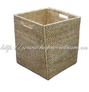 Wholesale ceramic decor: Handicraft Square Rattan Storage Basket with Handle