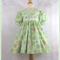Sell Girls Green Snowflakes Classic Design Christmas Dress