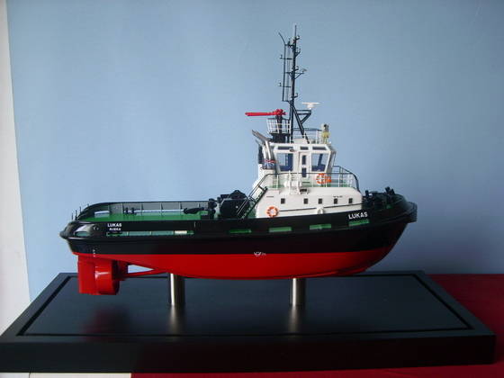 rc model tug boats