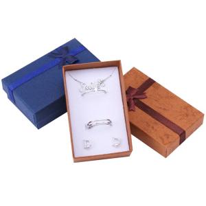 Wholesale jewelry necklace: Wholesale Pink Cardboard Necklace Ring Stud Earring Box Packaging Jewelry with Ribbon