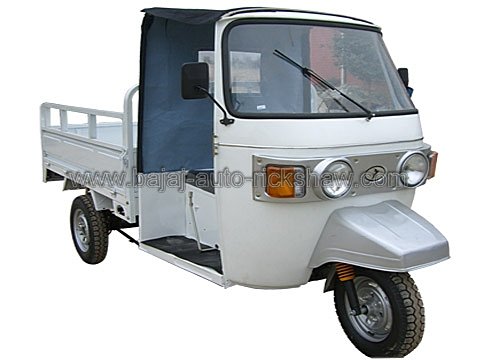 bajaj auto truck