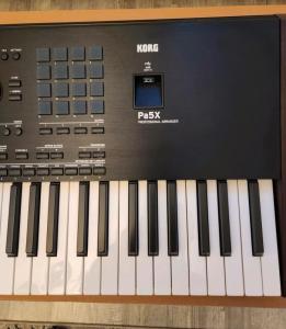 Wholesale 19mic: Korg PA5X 76-key Professional Arranger Workstation Keyboard