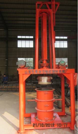 Sell Concrete pipe machine of Vertical compressing Extruder type