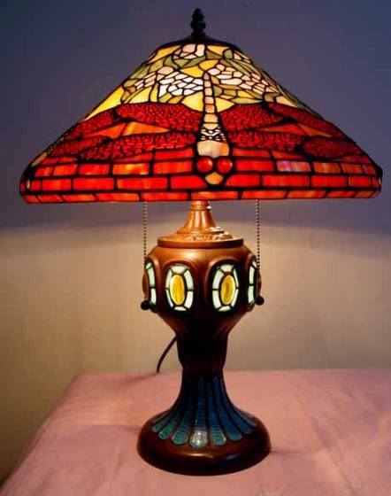 red tiffany table lamps