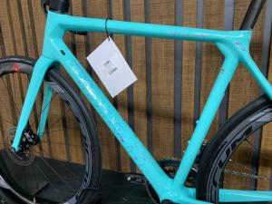 Wholesale bending: Bianchi Specialissima Super Record EPS Disc 2022