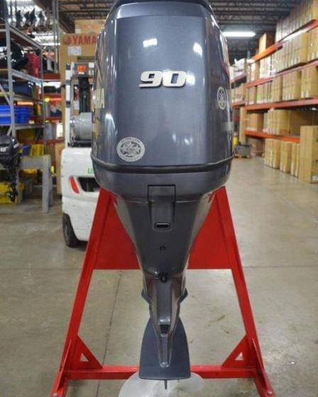 Sell Yamaha 90hp outboard engine
