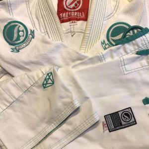 Wholesale white 100% cotton: Bjj Gis Jiu Jitsu Gis Shoyoroll Uniform Bjj Kimono