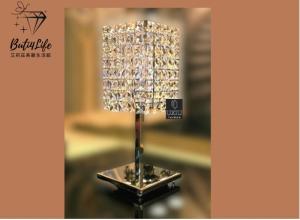 Wholesale s: Modern Square Shape Crystal Table Lamp