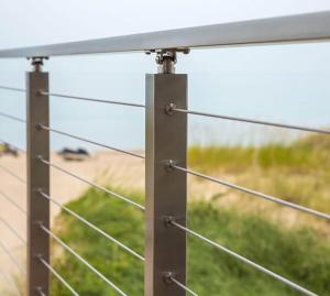Wholesale hinged wall to glass: SSR-C1 Stainless Steel Cable Railing
