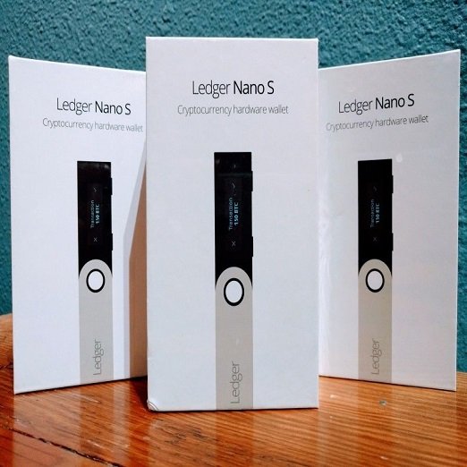 Ledger Nano S Crytocurrency Hardware Wallet ~ Factory Sealed ~ Free Shipping