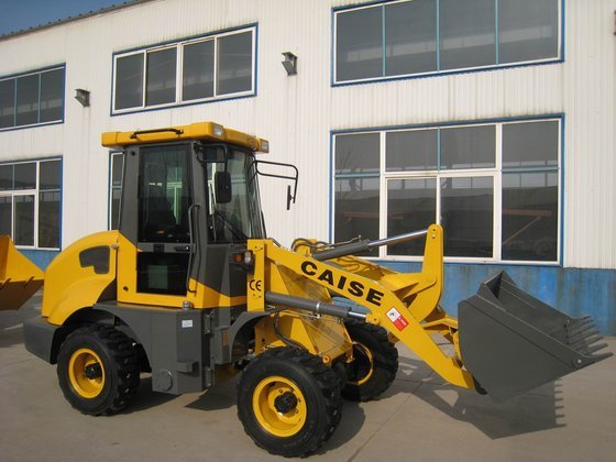 CS915 Small Wheel Loader with Cummins Engine Pilot Contro Quick Coupling Zf Gearbox