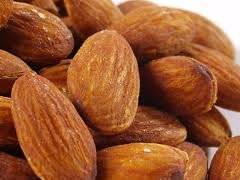 Wholesale almond: Natural Almond Kernels (Sweet Snacks)