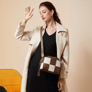 Wholesale Bag & Luggage Agents: Shoulder Genuine Leather Lattice Women's Bucket Drawstring Bag