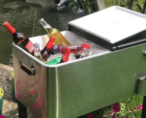 Wholesale ice cap: 80QT Outdoor Picnic Four Wheels Patio Beer Cooler Cart