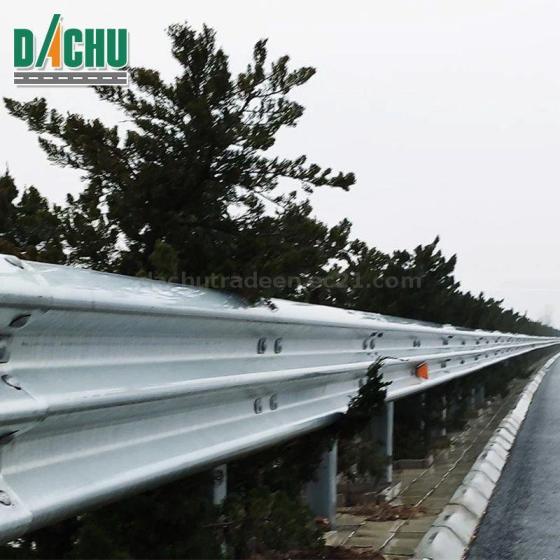 AASHTO M180 Galvanized Thrie-Beam Highway Guardrail(id:11695893). Buy ...