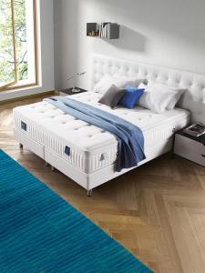 Wholesale Home Furniture: Ultimate Comfort: Bacteria-Resistant Mattress with Independent Pocket Springs