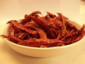 Wholesale dried chili: Wholesale Red Dried Chili Cayenne Pepper Chili Pepper Buyers